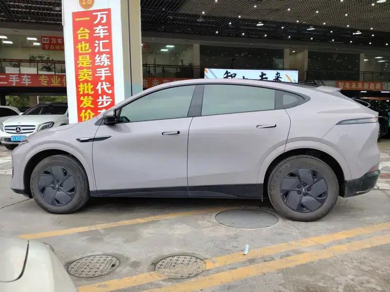 XPeng G6 2025 Pure Electric 625 Long Range Max Technology Edition — миниатюра 3