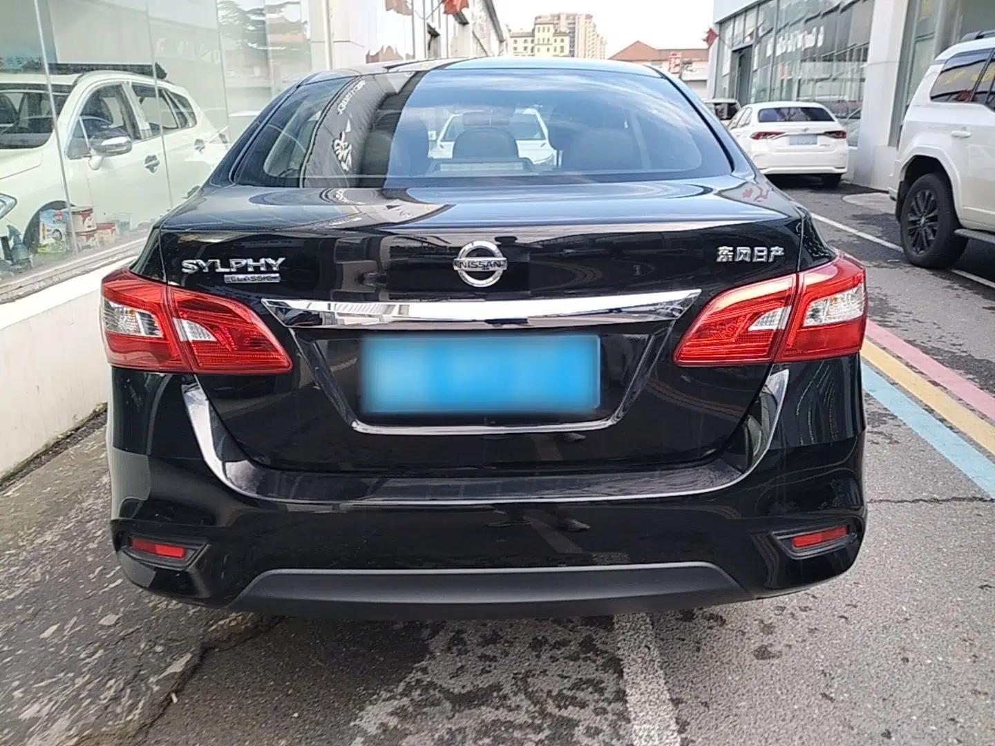 Nissan Sylphy 2022 Classic 1.6XL CVT Luxury Edition — миниатюра 5