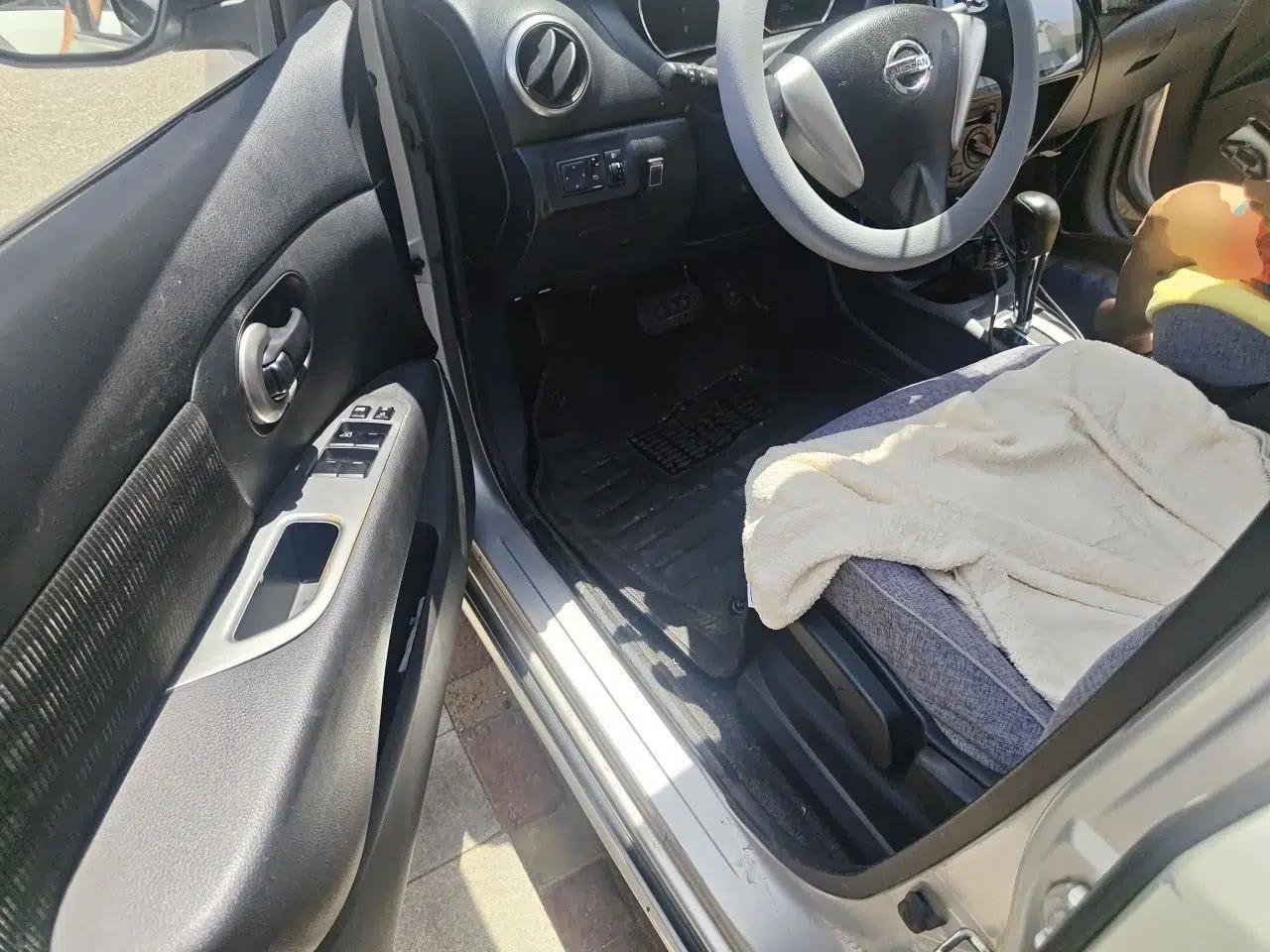 Nissan Livina 2013 Jinrui 1.6XL CVT Comfort Edition — миниатюра 16