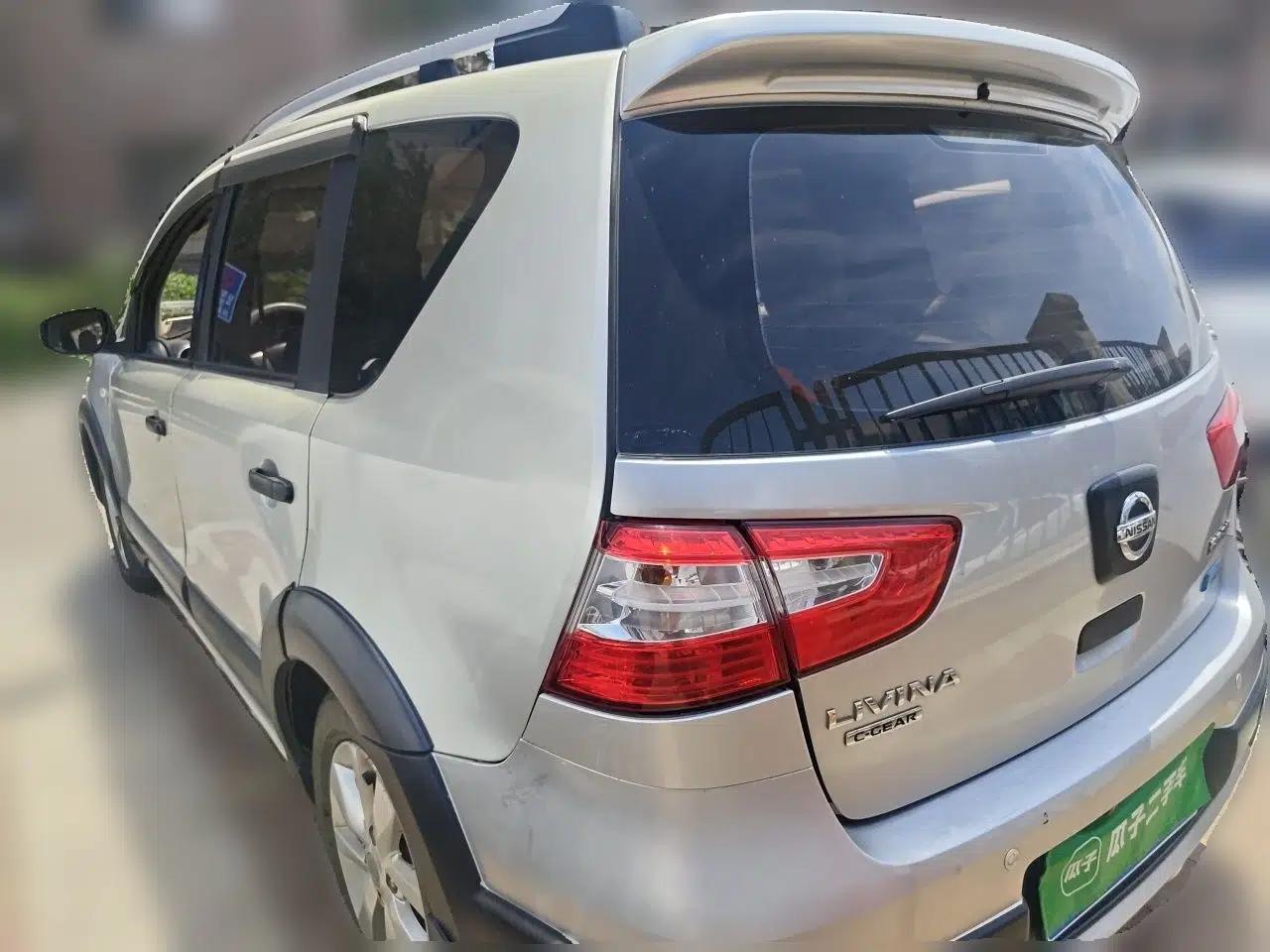 Nissan Livina 2013 Jinrui 1.6XL CVT Comfort Edition — миниатюра 4