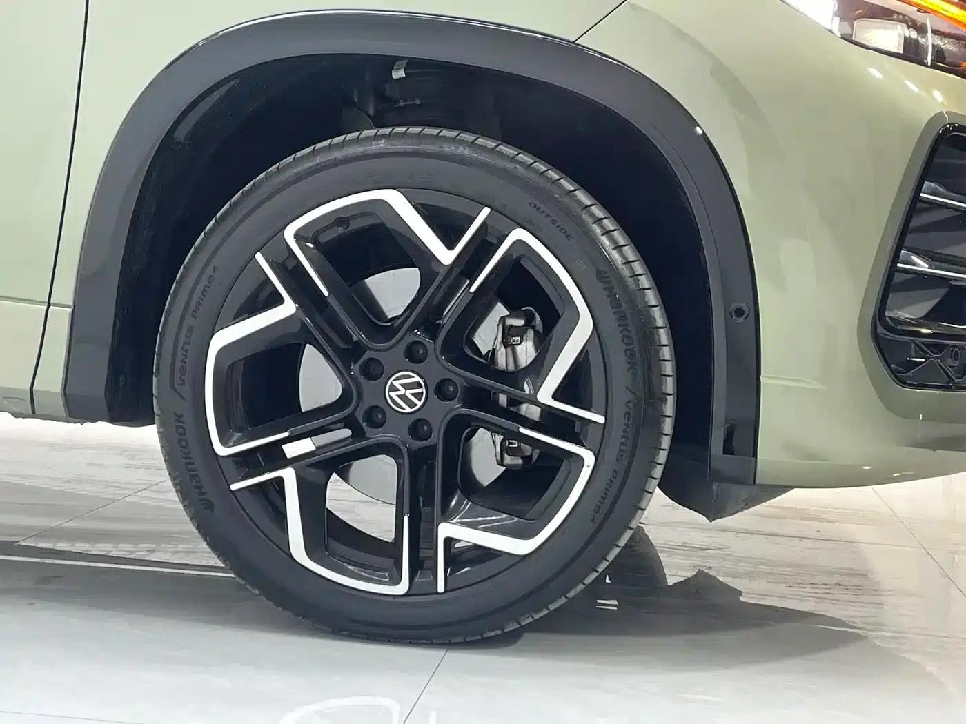 Tayron 2025 Model, Tayron L 380TSI 4WD Luxury Easy Package — миниатюра 11