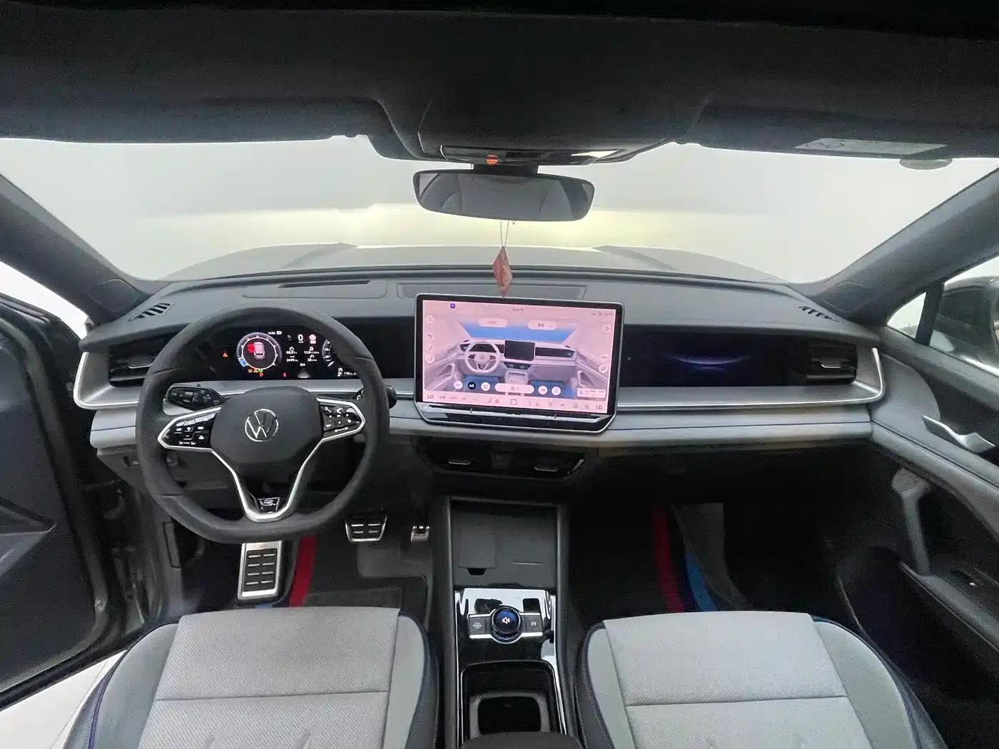 Tayron 2025 Model, Tayron L 380TSI 4WD Luxury Easy Package — миниатюра 4