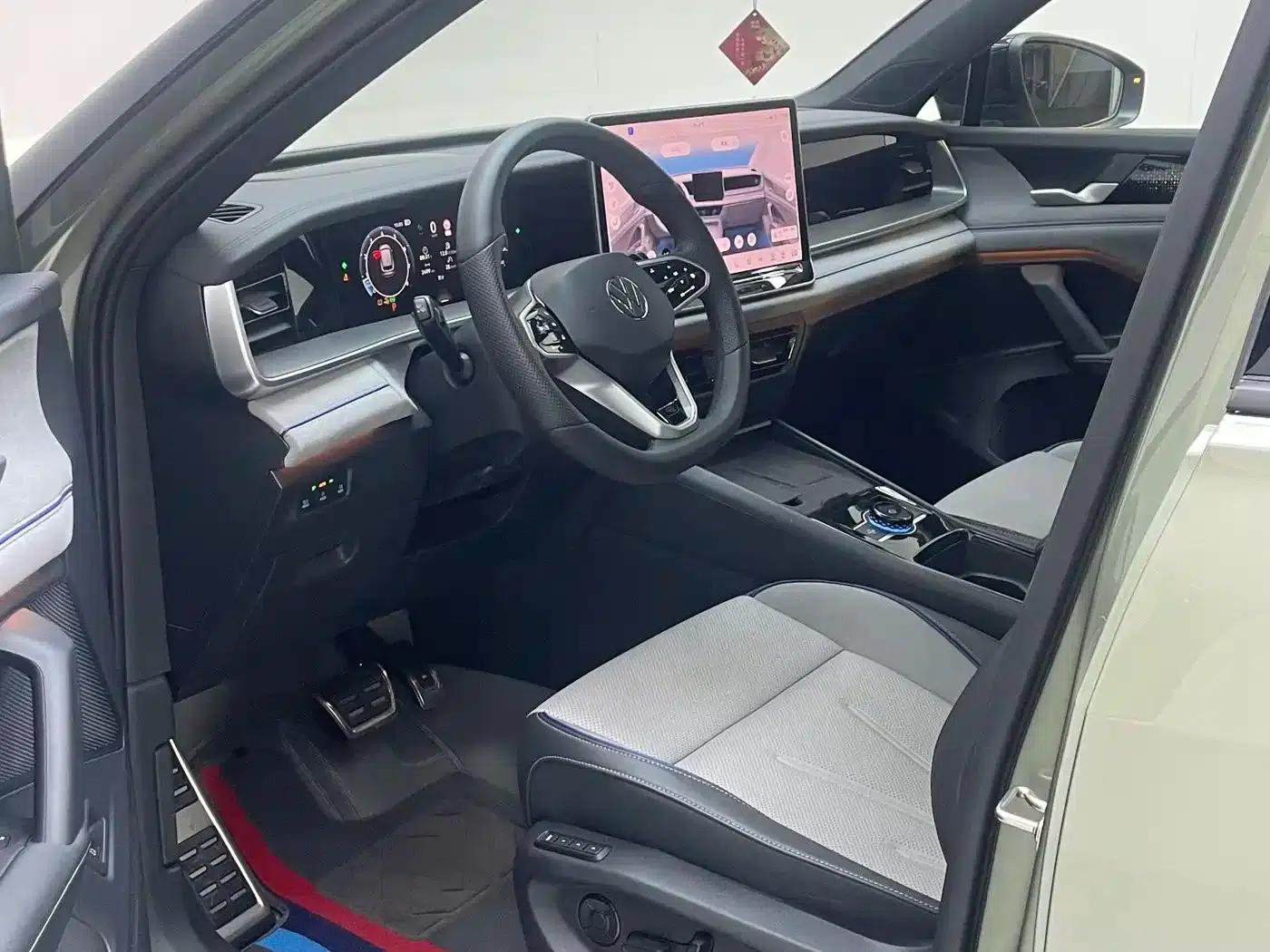 Tayron 2025 Model, Tayron L 380TSI 4WD Luxury Easy Package — миниатюра 5