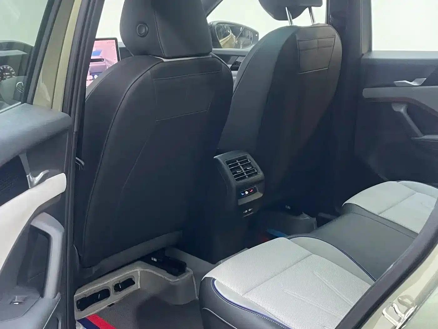 Tayron 2025 Model, Tayron L 380TSI 4WD Luxury Easy Package — миниатюра 8