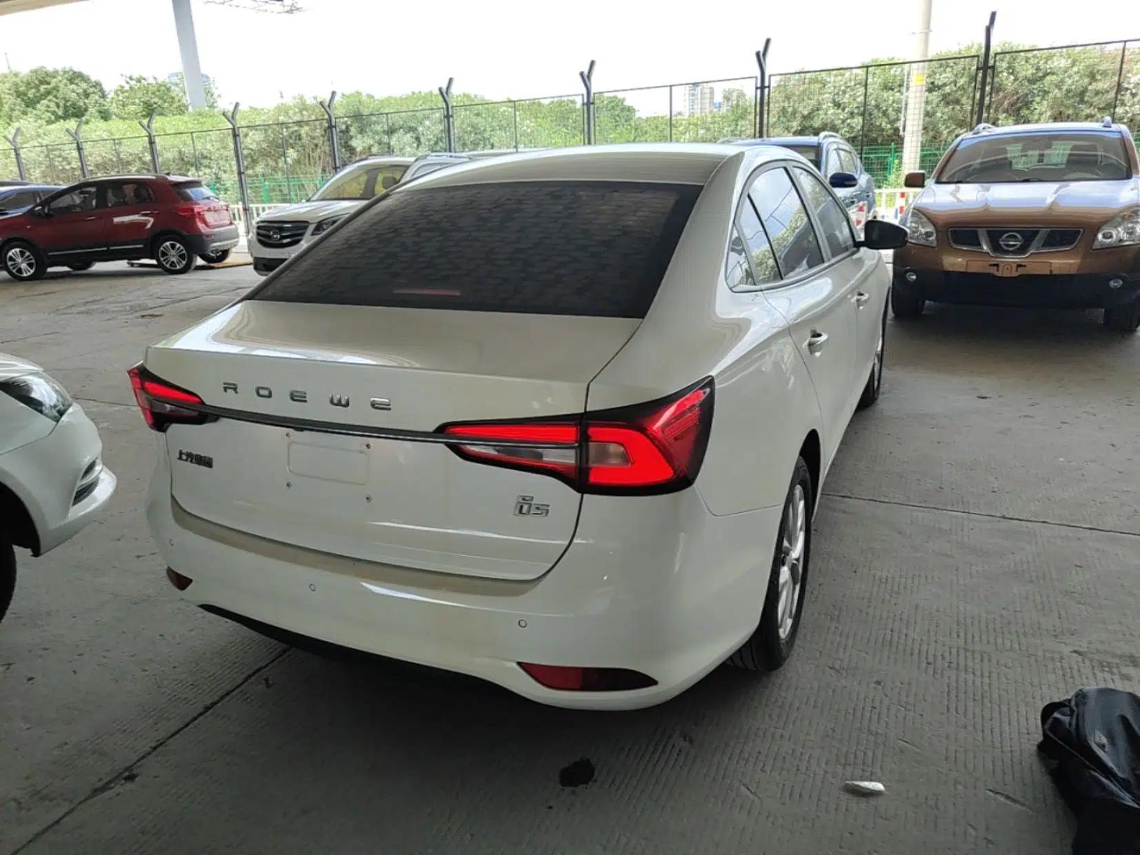 Roewe i5 2020 1.5L Automatic 4G Connected Linghao Edition — миниатюра 6