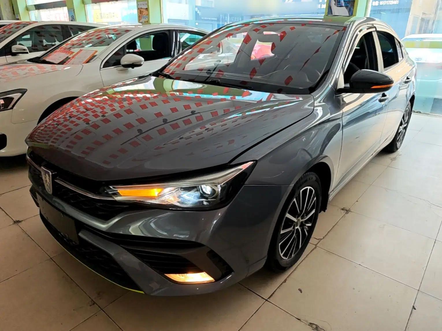 Roewe i5 2021 1.5L CVT Platinum Edition — миниатюра 1