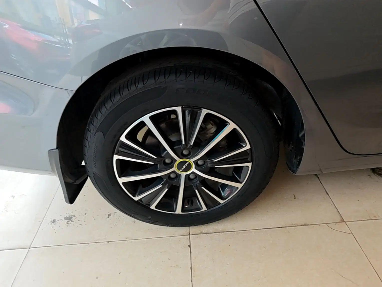 Roewe i5 2021 1.5L CVT Platinum Edition — миниатюра 11