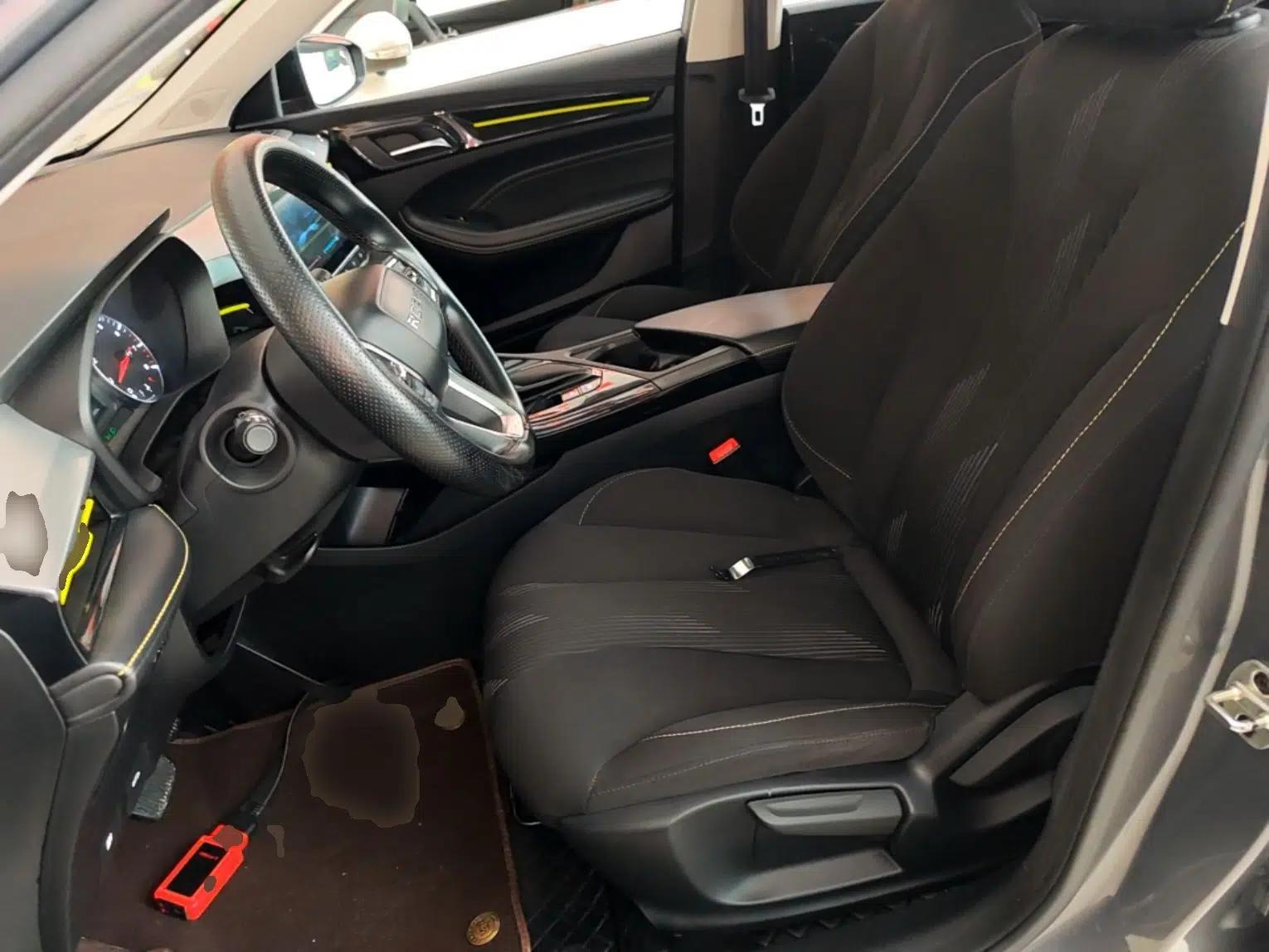 Roewe i5 2021 1.5L CVT Platinum Edition — миниатюра 17