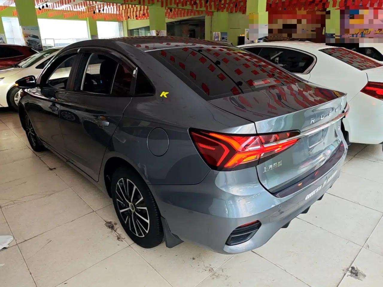 Roewe i5 2021 1.5L CVT Platinum Edition — миниатюра 4