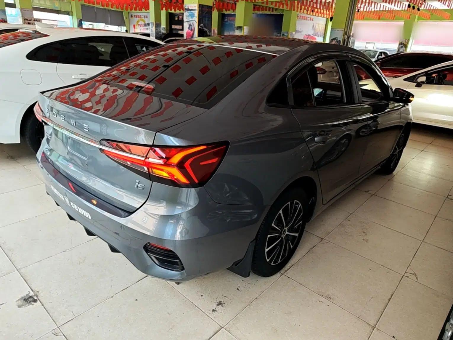 Roewe i5 2021 1.5L CVT Platinum Edition — миниатюра 6