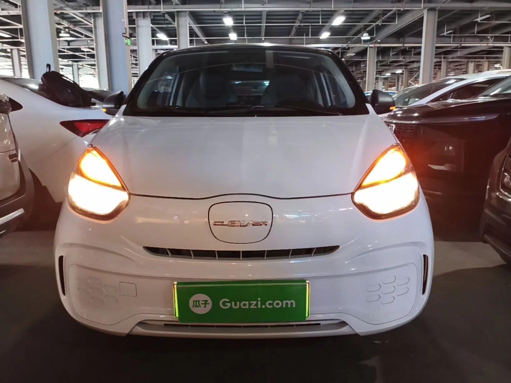 Roewe Clever 2022 311km QiQi BoBo Edition — миниатюра 2