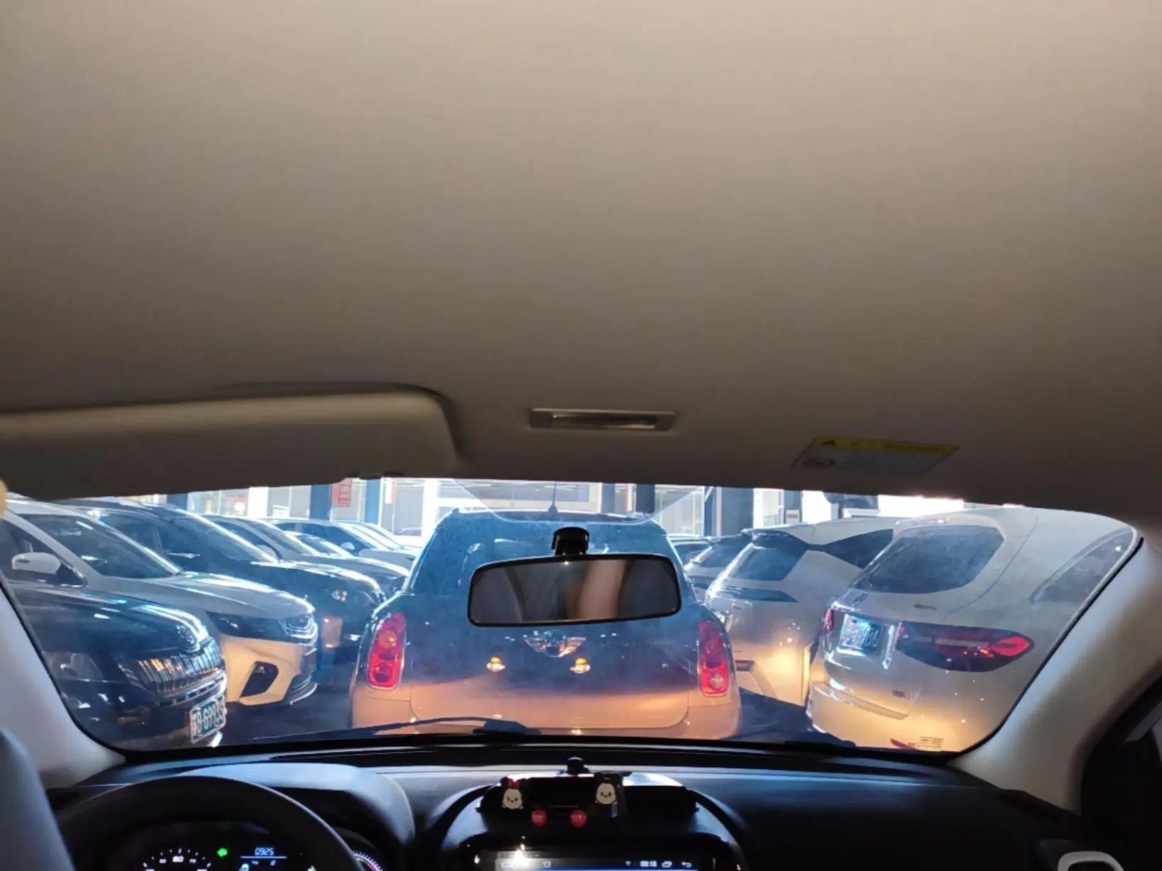 Roewe Clever 2022 311km QiQi BoBo Edition — миниатюра 21