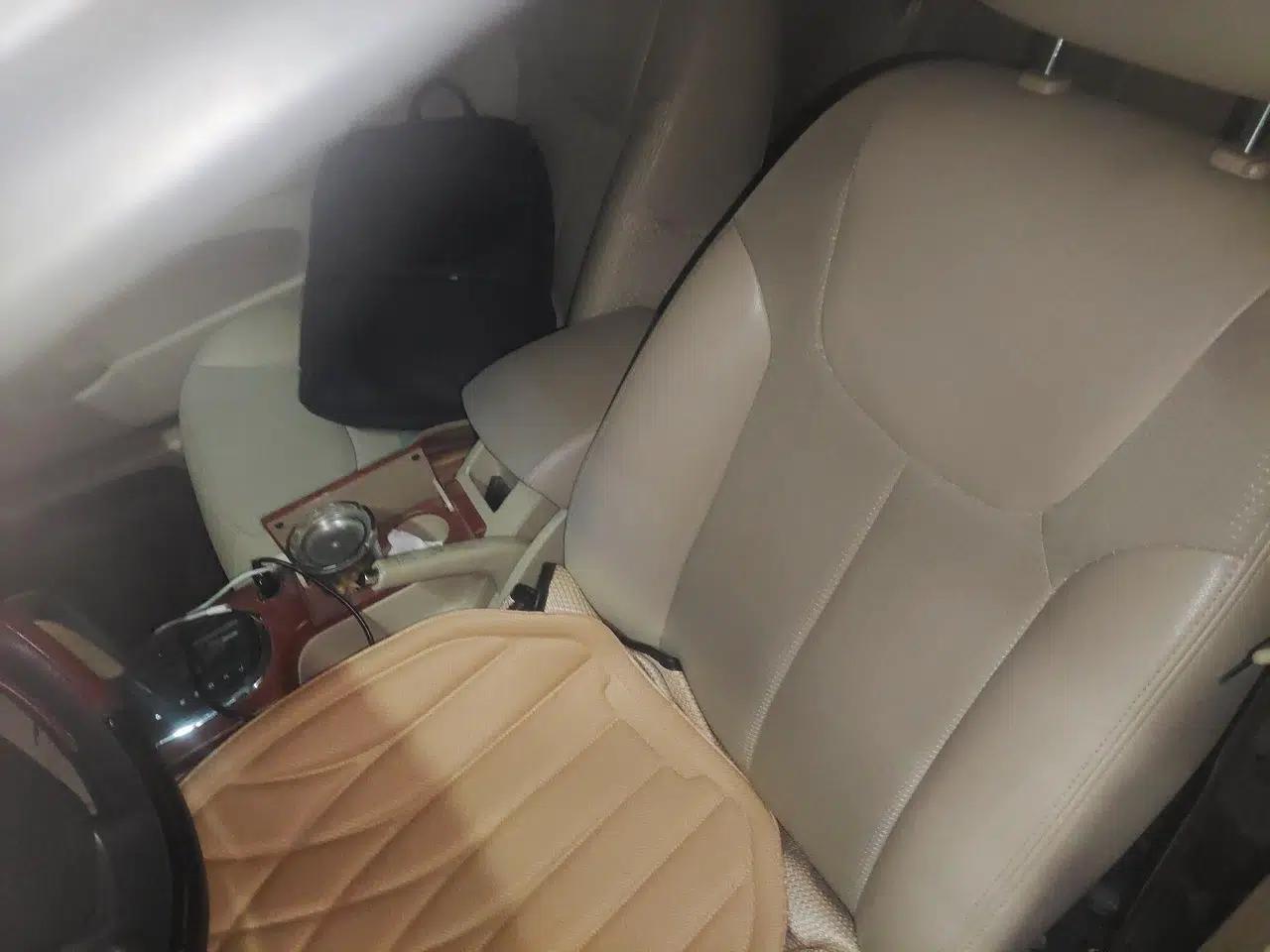 Roewe 350 2013 350C 1.5L Automatic Xunyue Edition — миниатюра 15