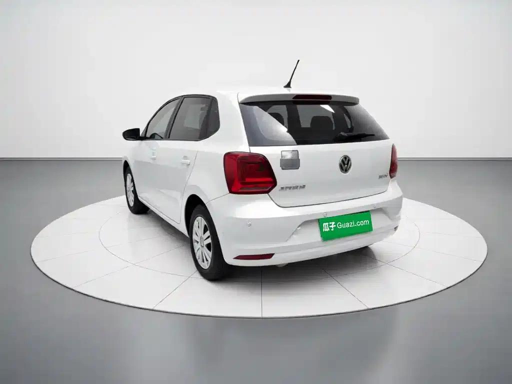 2016 Polo 1.4L Automatic Fashion Edition — миниатюра 4