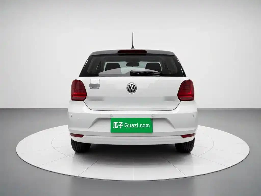2016 Polo 1.4L Automatic Fashion Edition — миниатюра 5