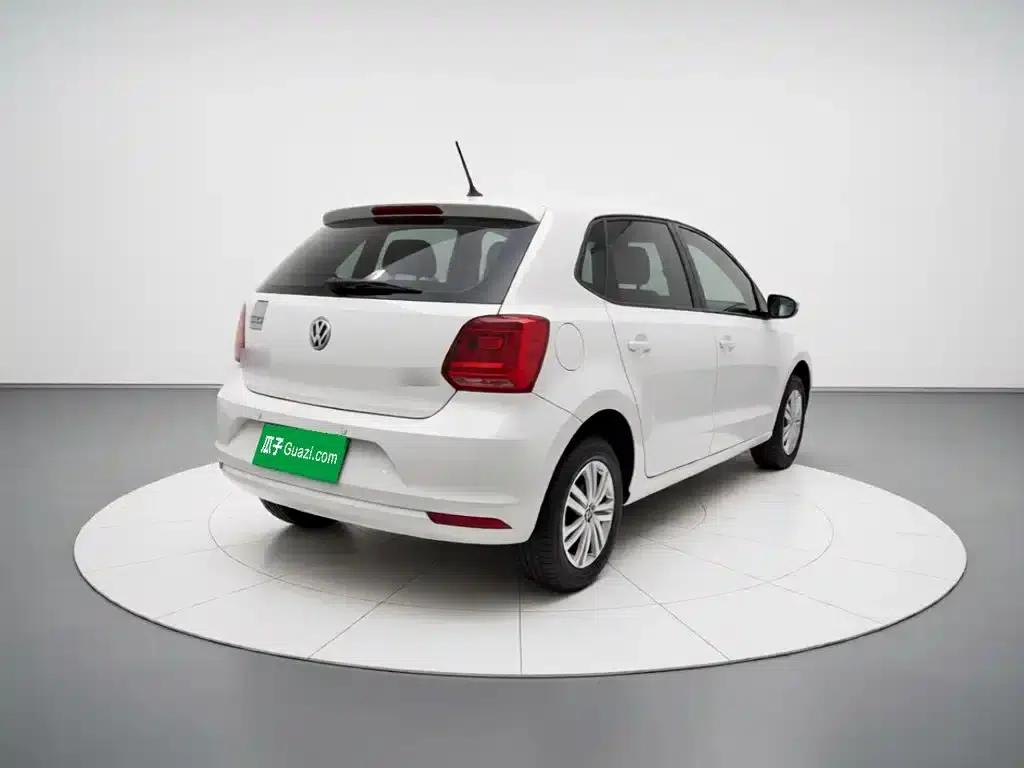 2016 Polo 1.4L Automatic Fashion Edition — миниатюра 6