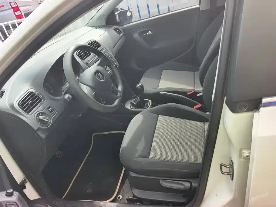2014 Polo 1.4L Manual Fashion Edition — миниатюра 9