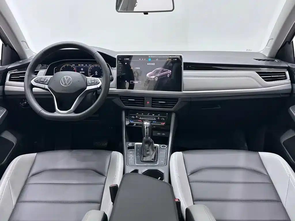 2023 Volkswagen Bora 300TSI DSG Premium Edition — миниатюра 11