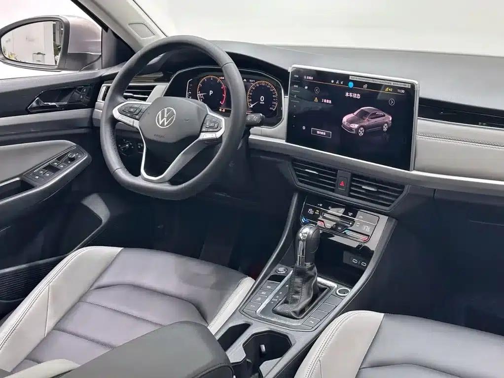 2023 Volkswagen Bora 300TSI DSG Premium Edition — миниатюра 13