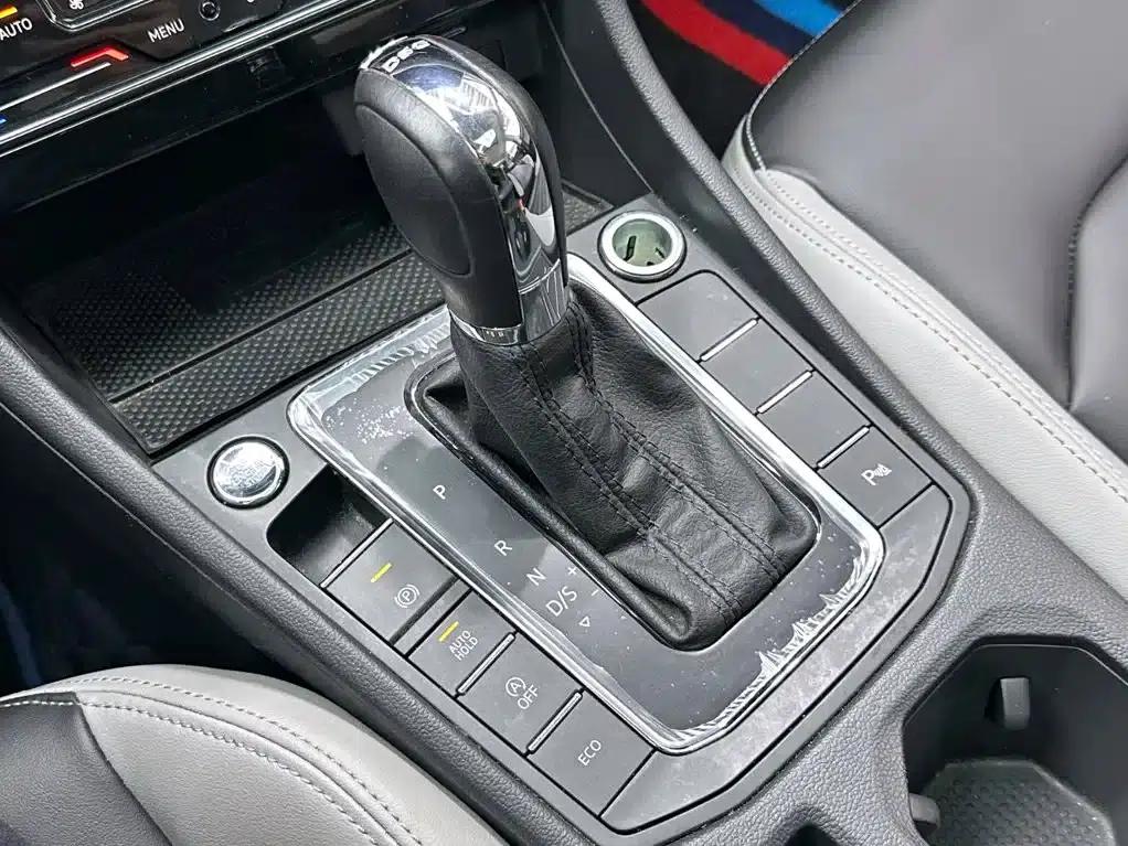 2023 Volkswagen Bora 300TSI DSG Premium Edition — миниатюра 14