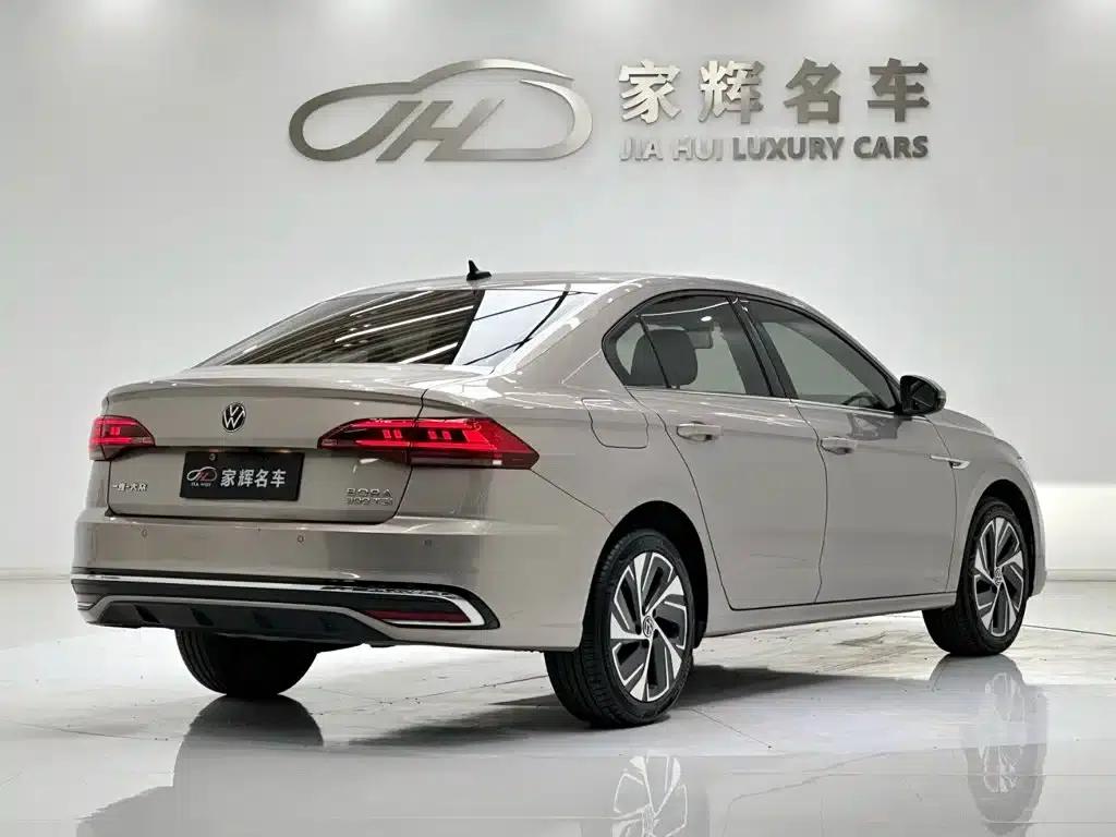 2023 Volkswagen Bora 300TSI DSG Premium Edition — миниатюра 7