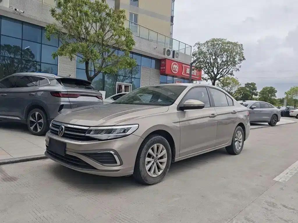 2023 Volkswagen Bora 200TSI DSG Comfort Edition — миниатюра 1
