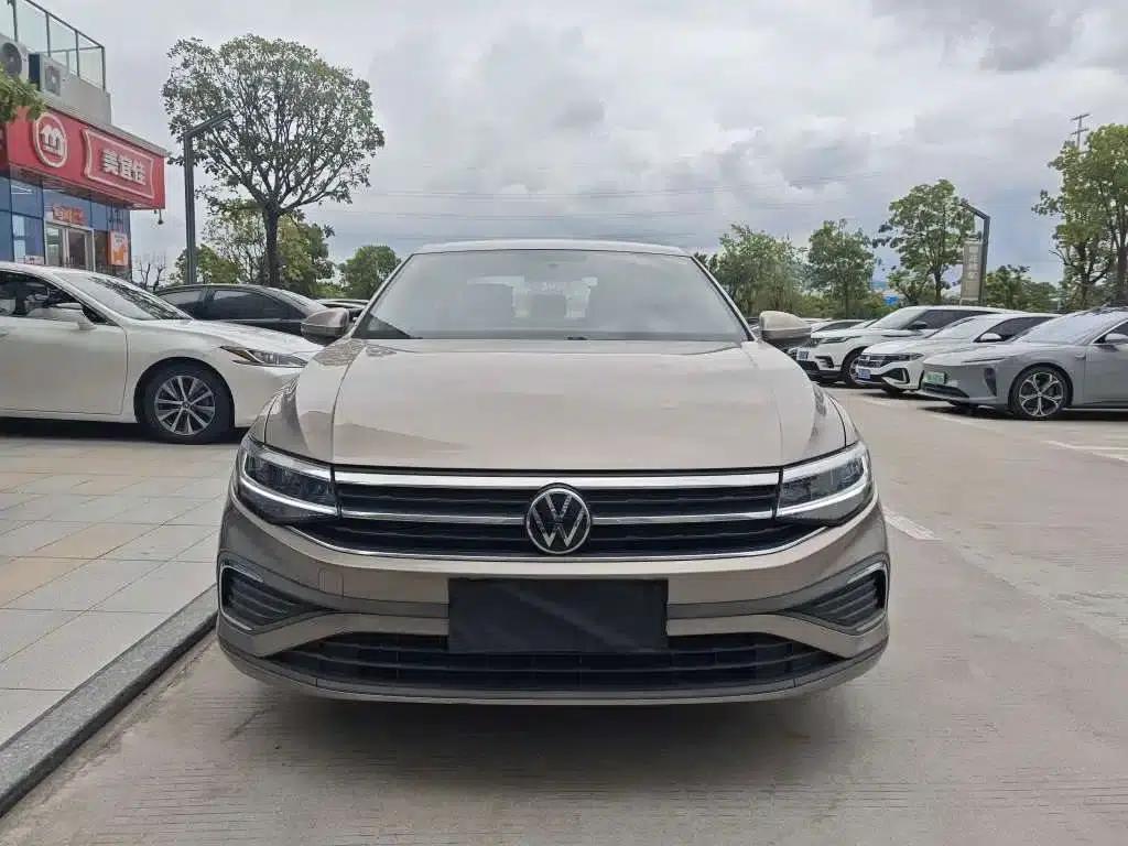 2023 Volkswagen Bora 200TSI DSG Comfort Edition — миниатюра 2