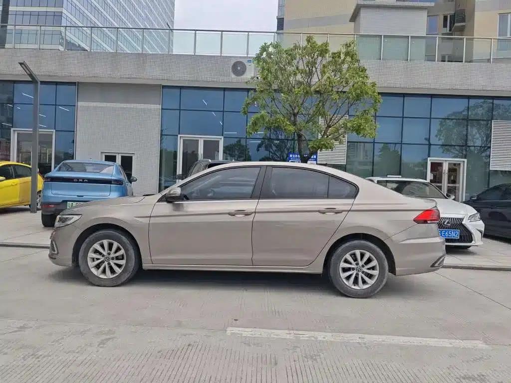 2023 Volkswagen Bora 200TSI DSG Comfort Edition — миниатюра 3
