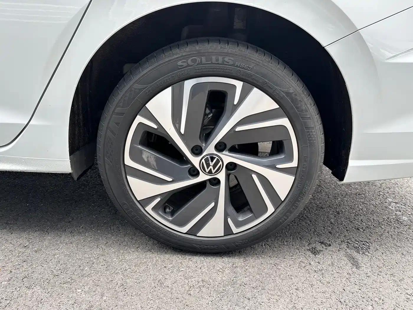2025 Volkswagen Bora Facelift 300TSI DSG Premium Edition — миниатюра 17
