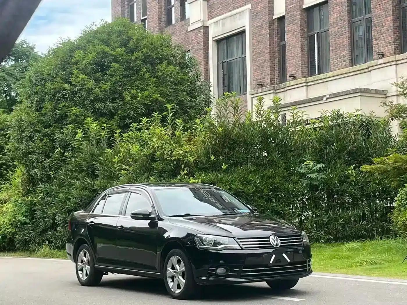 2014 Volkswagen Bora 1.6L Manual Comfort Model — миниатюра 3