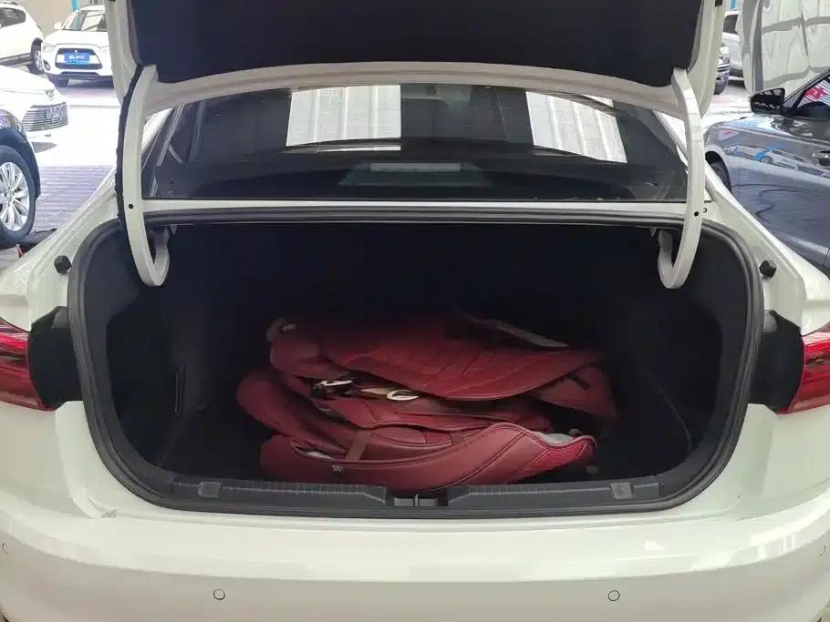 2019 Volkswagen Bora 1.5L Automatic Comfort Model — миниатюра 4