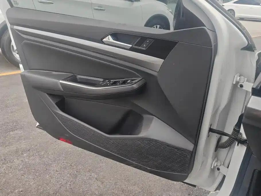 2021 Volkswagen Bora 1.5L Automatic Comfort Smart Connect Edition — миниатюра 7