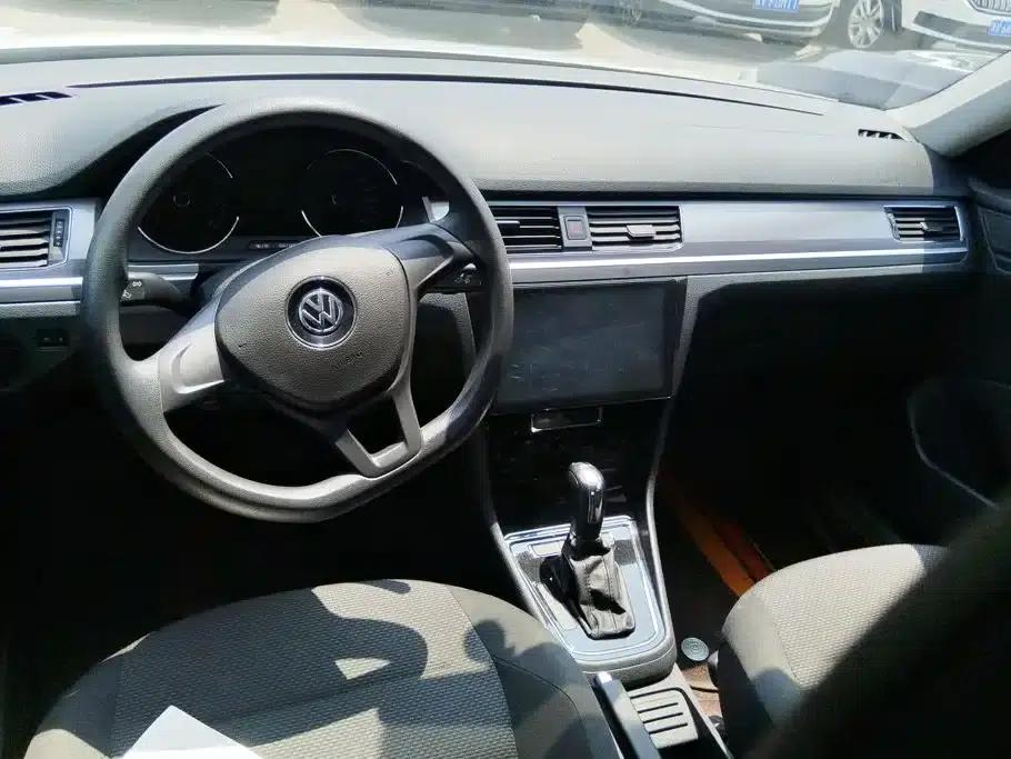 2019 Volkswagen Bora Legend 1.5L Automatic Fashion Model (China VI Emission Standard) — миниатюра 12