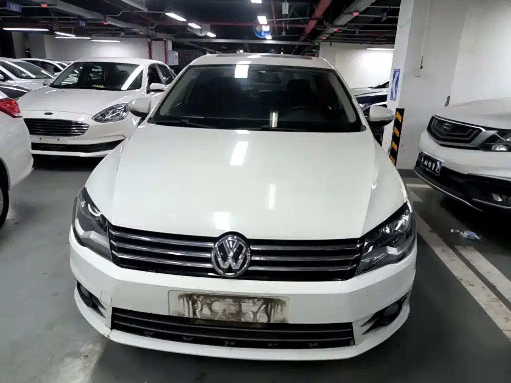 2015 Volkswagen Bora Value Edition 1.6L Manual Comfort Model — миниатюра 3