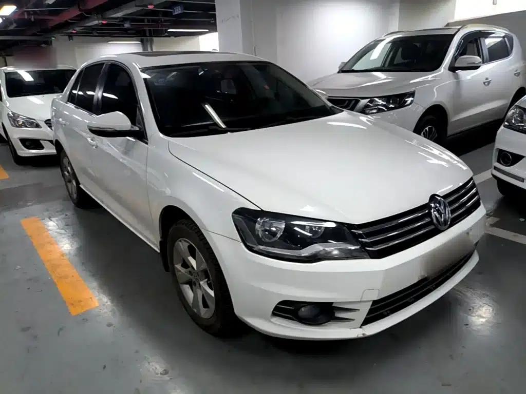 2015 Volkswagen Bora Value Edition 1.6L Manual Comfort Model — миниатюра 4