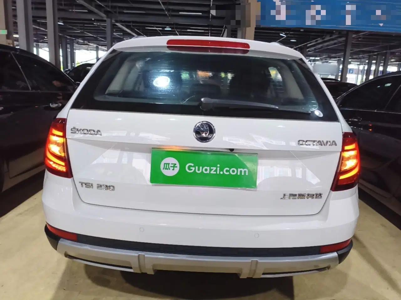 Skoda Octavia 2018 Station Wagon TSI230 DSG Comfort Edition — миниатюра 5
