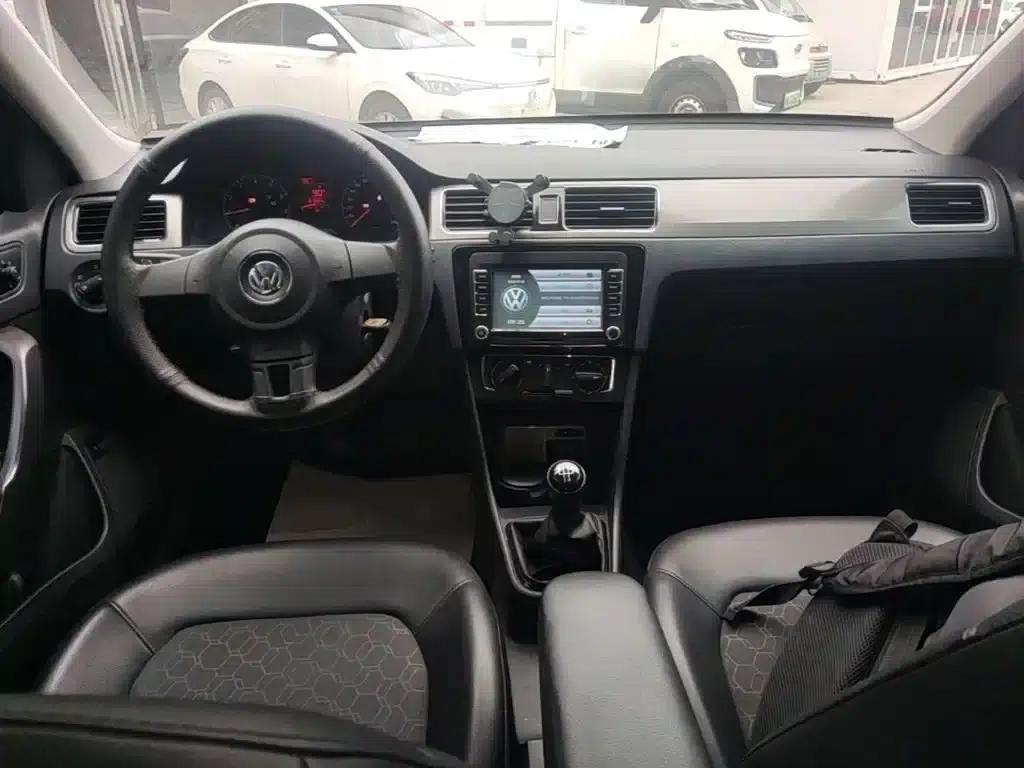 Santana 2015 1.6L Manual Comfort Edition — миниатюра 10