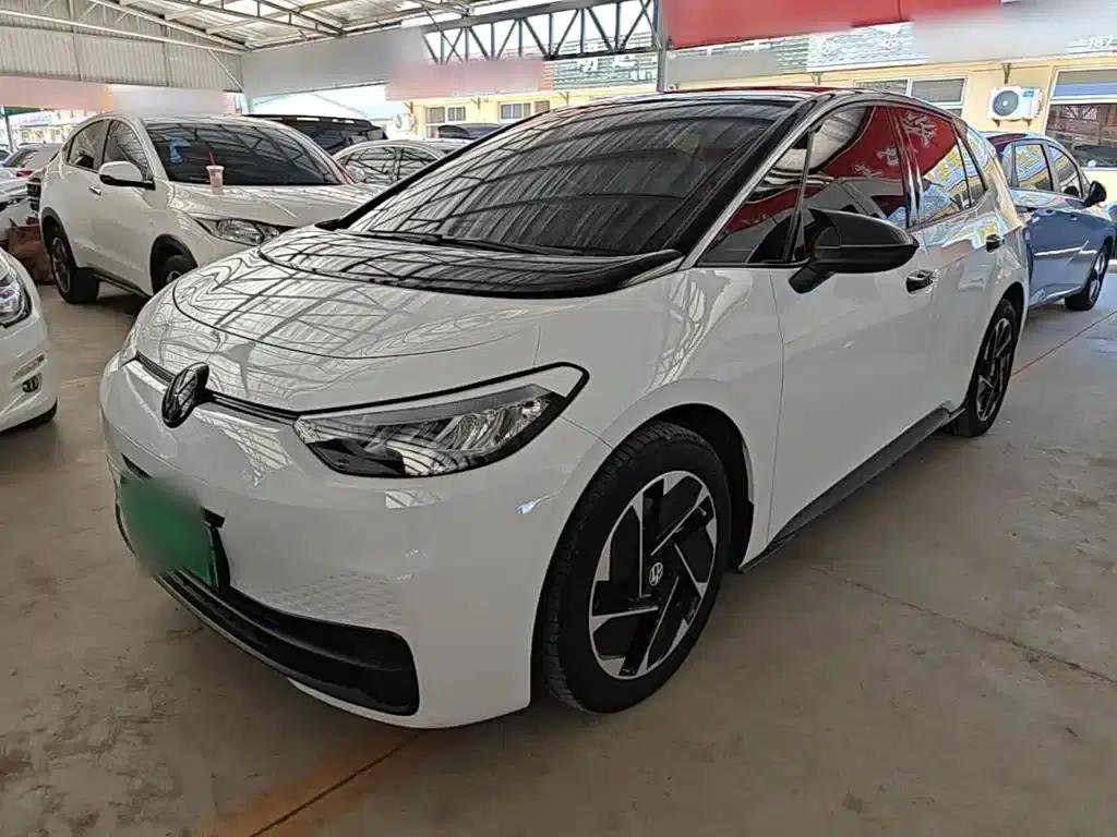 Volkswagen ID.3 2025 Smart Edition - Outstanding Version — миниатюра 1