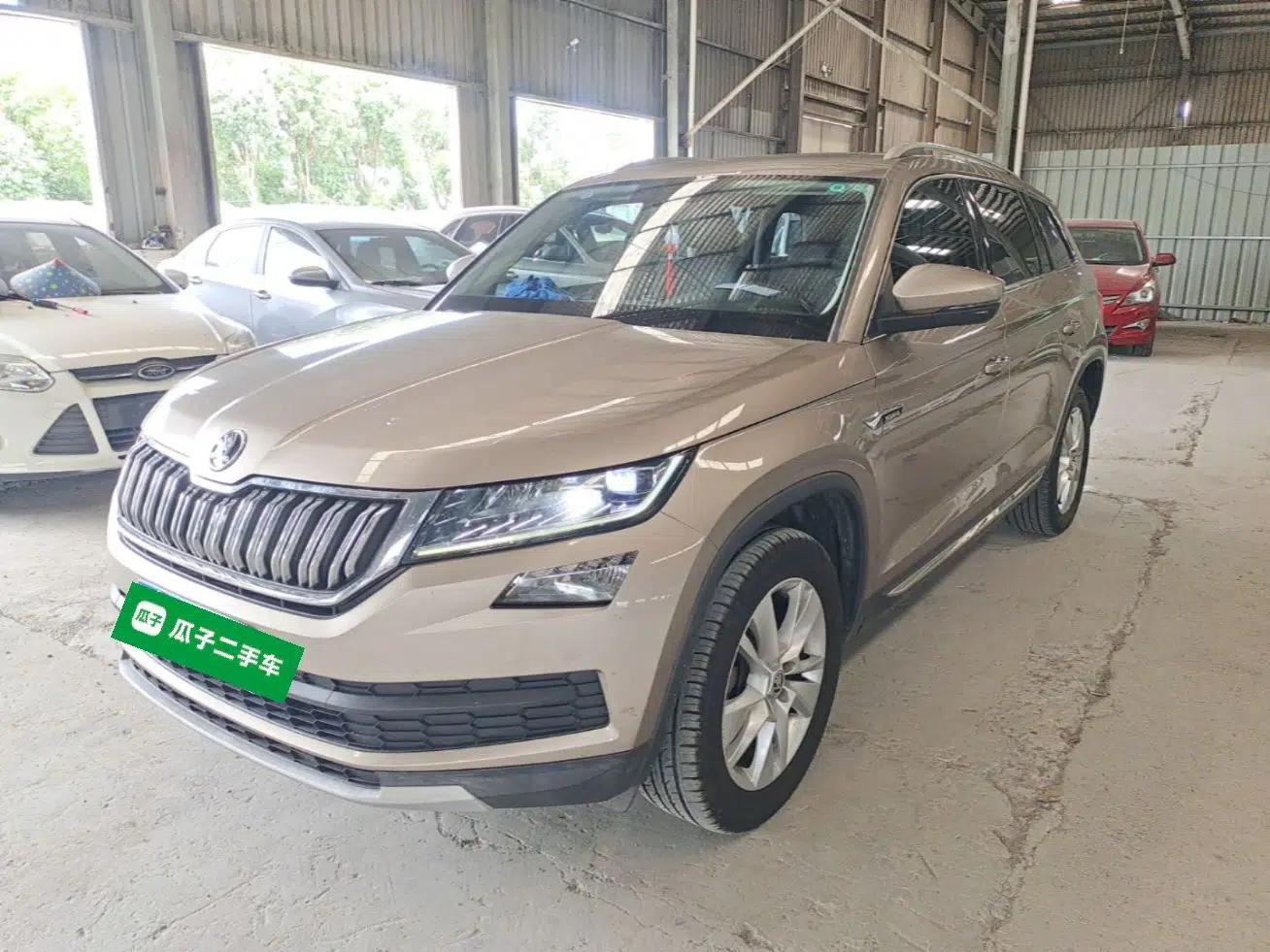 Skoda Kodiaq 2018 Facelifted TSI330 5-Seater Two-Wheel-Drive Luxury Enjoyment Edition — миниатюра 1