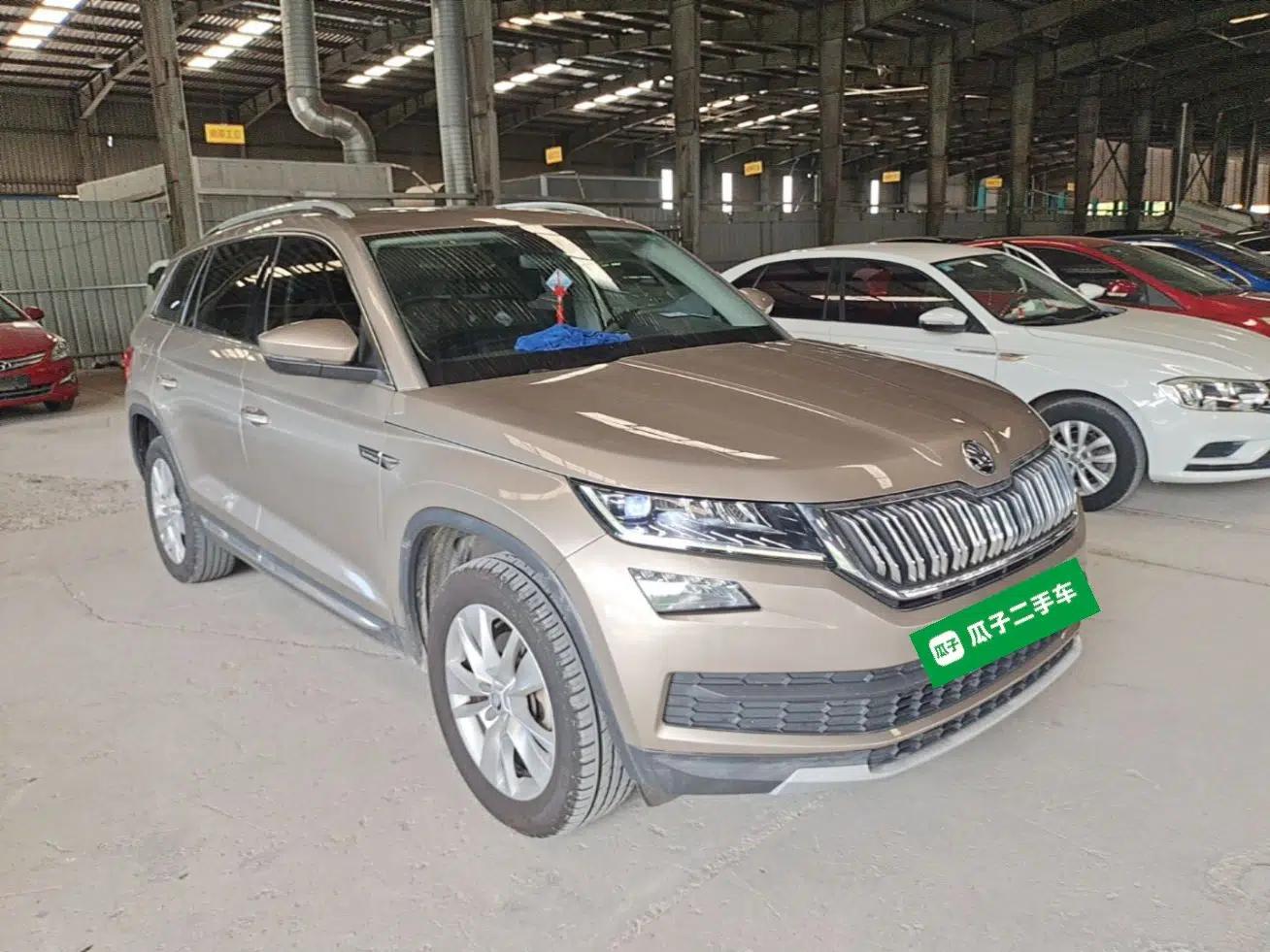 Skoda Kodiaq 2018 Facelifted TSI330 5-Seater Two-Wheel-Drive Luxury Enjoyment Edition — миниатюра 3