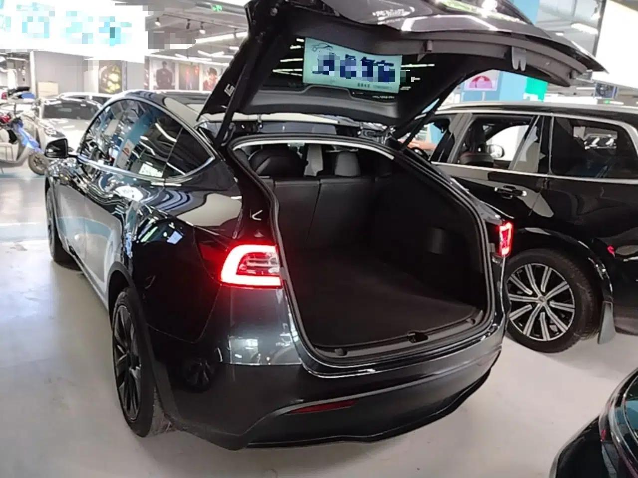 Tesla Model Y 2024 Rear-Wheel-Drive Version — миниатюра 22
