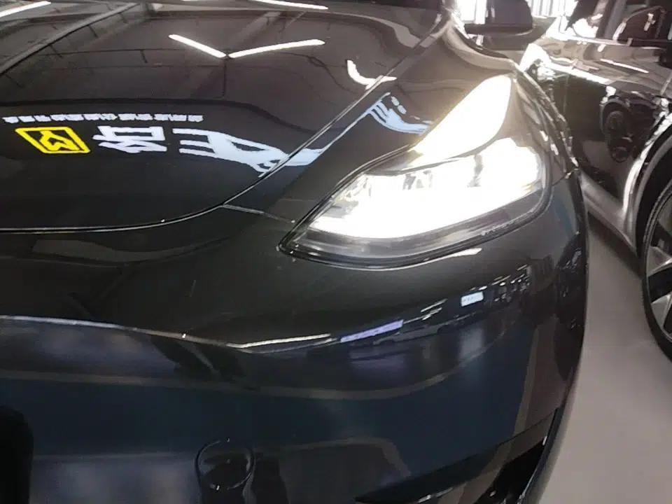 Tesla Model Y 2024 Rear-Wheel-Drive Version — миниатюра 8