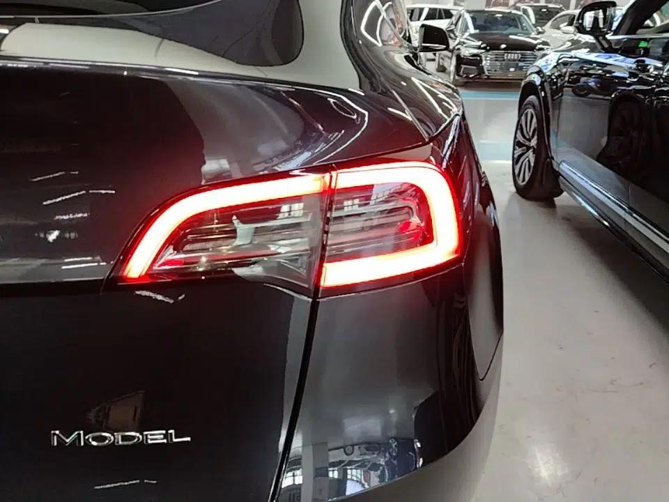 Tesla Model Y 2024 Rear-Wheel-Drive Version — миниатюра 9