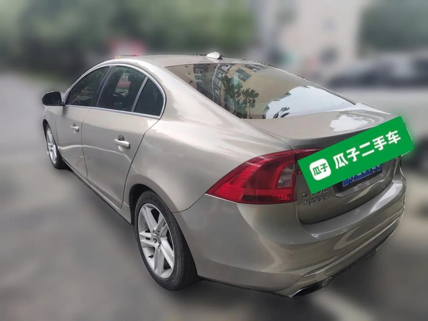 Volvo S60 2014 S60L T5 Intelligent Drive Edition — миниатюра 4