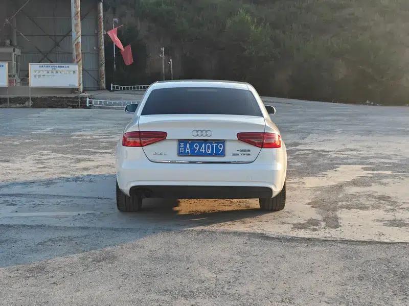 Audi A4L 2013 35 TFSI Automatic Technology Edition — миниатюра 5