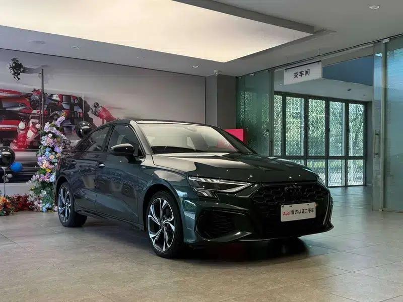 Audi A3 2023 Facelift A3L Limousine 35 TFSI Luxury Sport — миниатюра 3