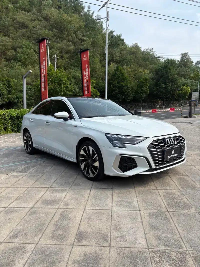 Audi A3 2023 Facelift A3L Limousine 35 TFSI Sporty Edition — миниатюра 3