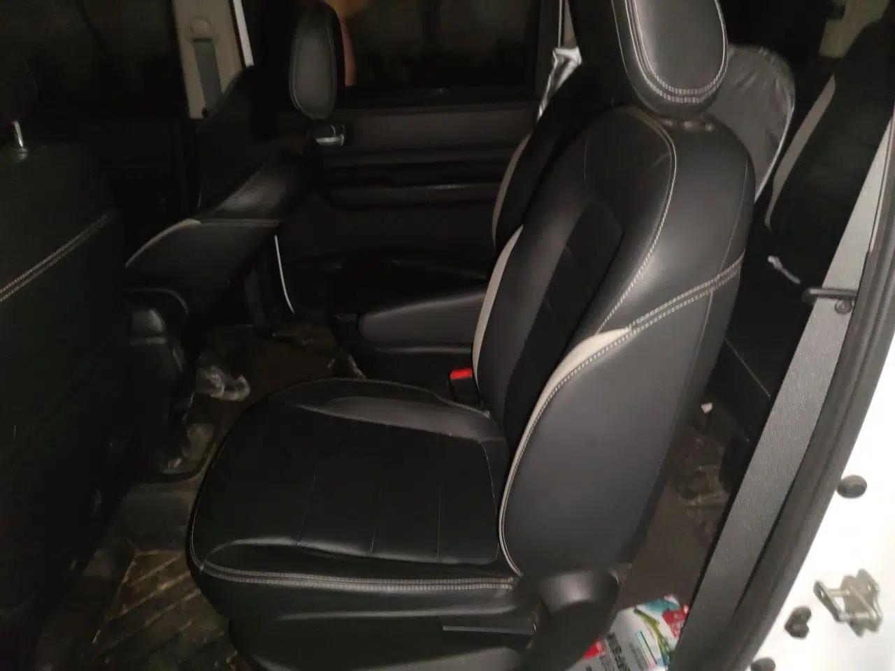 Wuling Hongguang PLUS 2021 Commercial Version 1.5L Manual Standard Edition 7-Seater — миниатюра 17