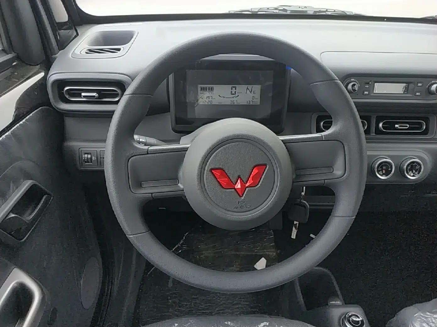 Wuling Zhiguang New Energy 2025 Comfort Model — миниатюра 13