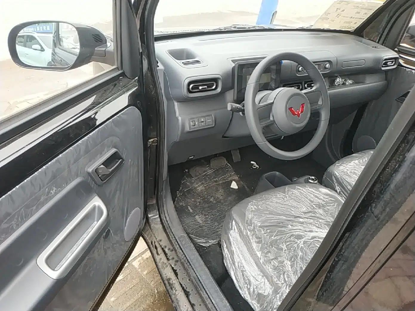 Wuling Zhiguang New Energy 2025 Comfort Model — миниатюра 18